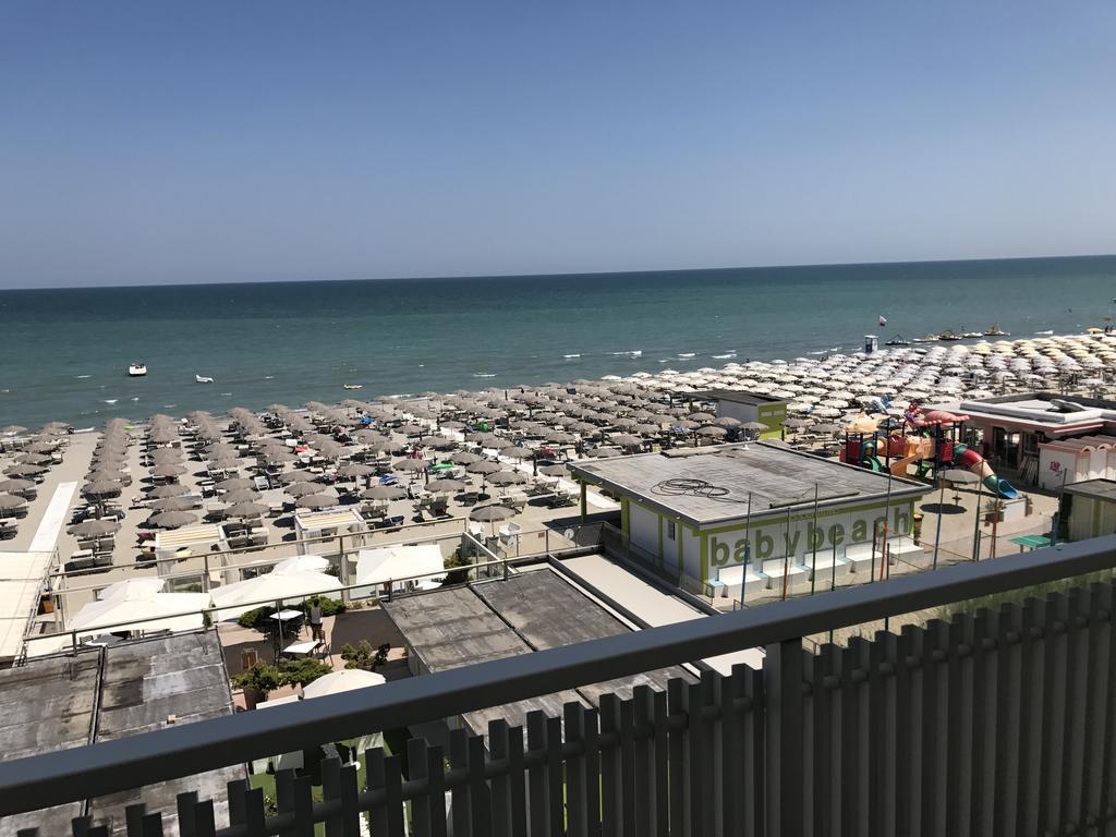 מילאנו מריטימה Hotel Byron מראה חיצוני תמונה