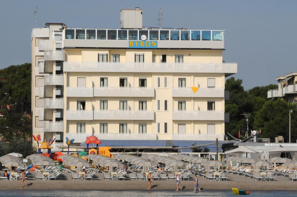מילאנו מריטימה Hotel Byron מראה חיצוני תמונה