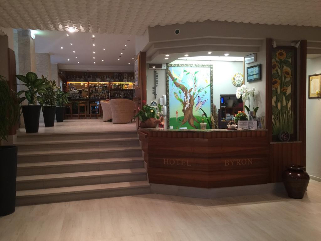 מילאנו מריטימה Hotel Byron מראה חיצוני תמונה