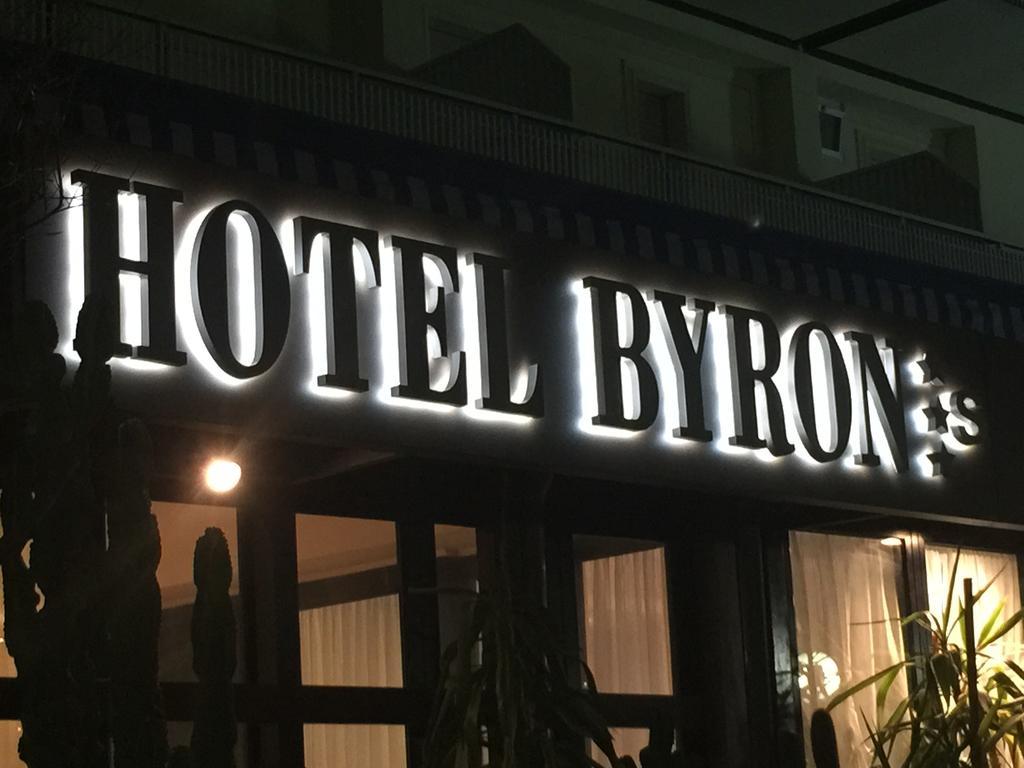 מילאנו מריטימה Hotel Byron מראה חיצוני תמונה